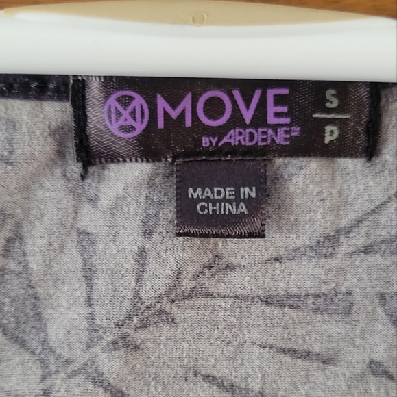 Womens size small athletic wear tang top - Picture 2 of 4